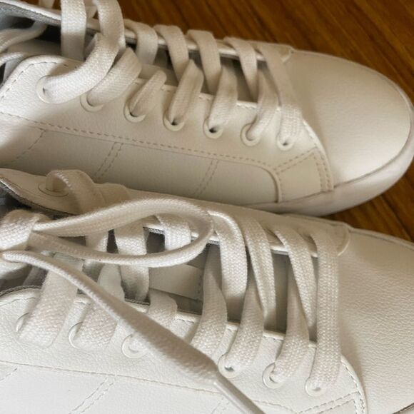 Zara - Basic Platform Sneakers in White Vegan Leather - size 40 / US 9, 9.5 - Picture 5 of 9